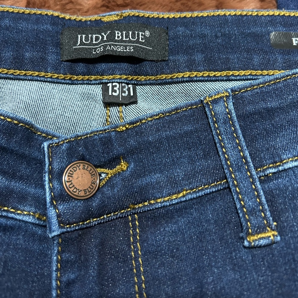 Judy Blue Size 13/31 Dark Blue Trouser Flare leg medium wash Jeans NWOT - Picture 3 of 10